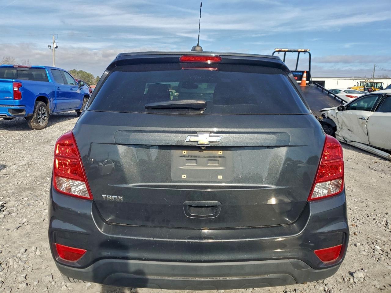 2019 CHEVROLET TRAX LS photo 11
