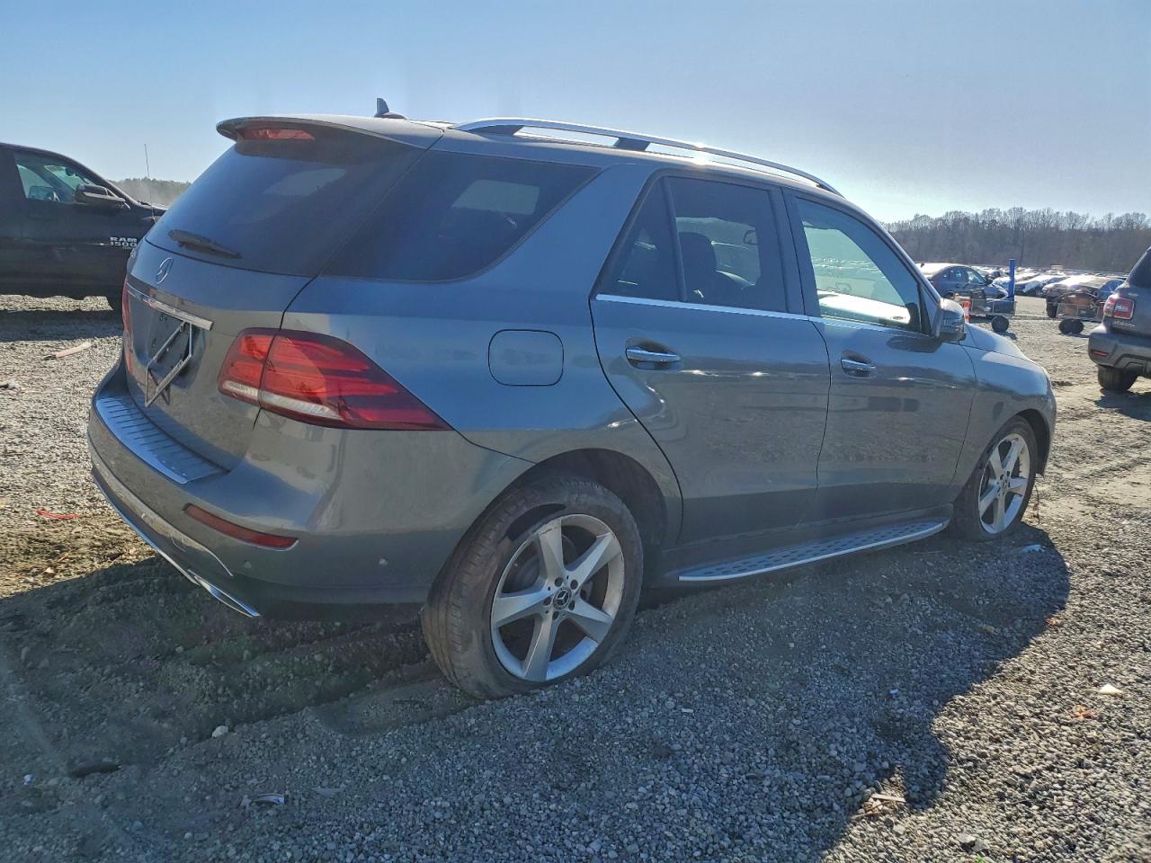 2017 MERCEDES-BENZ GLE 350 photo 3
