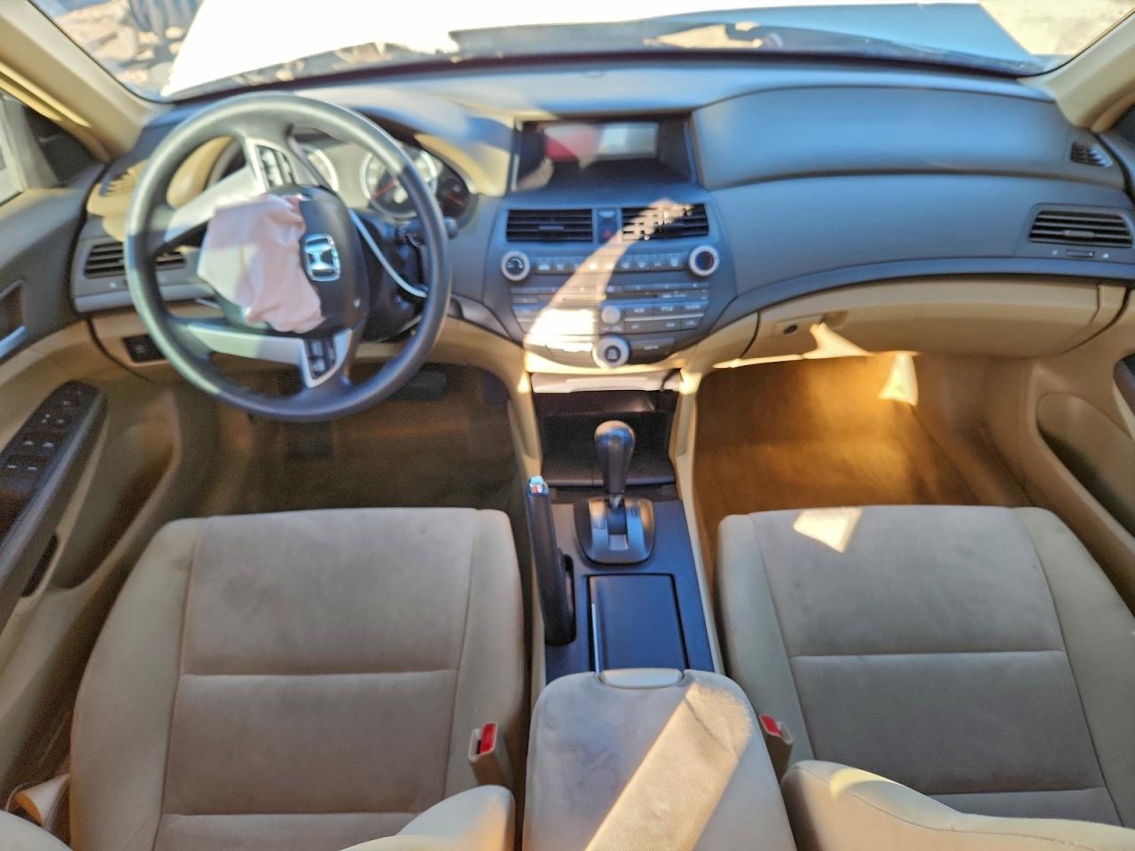 2009 HONDA ACCORD LXP photo 8