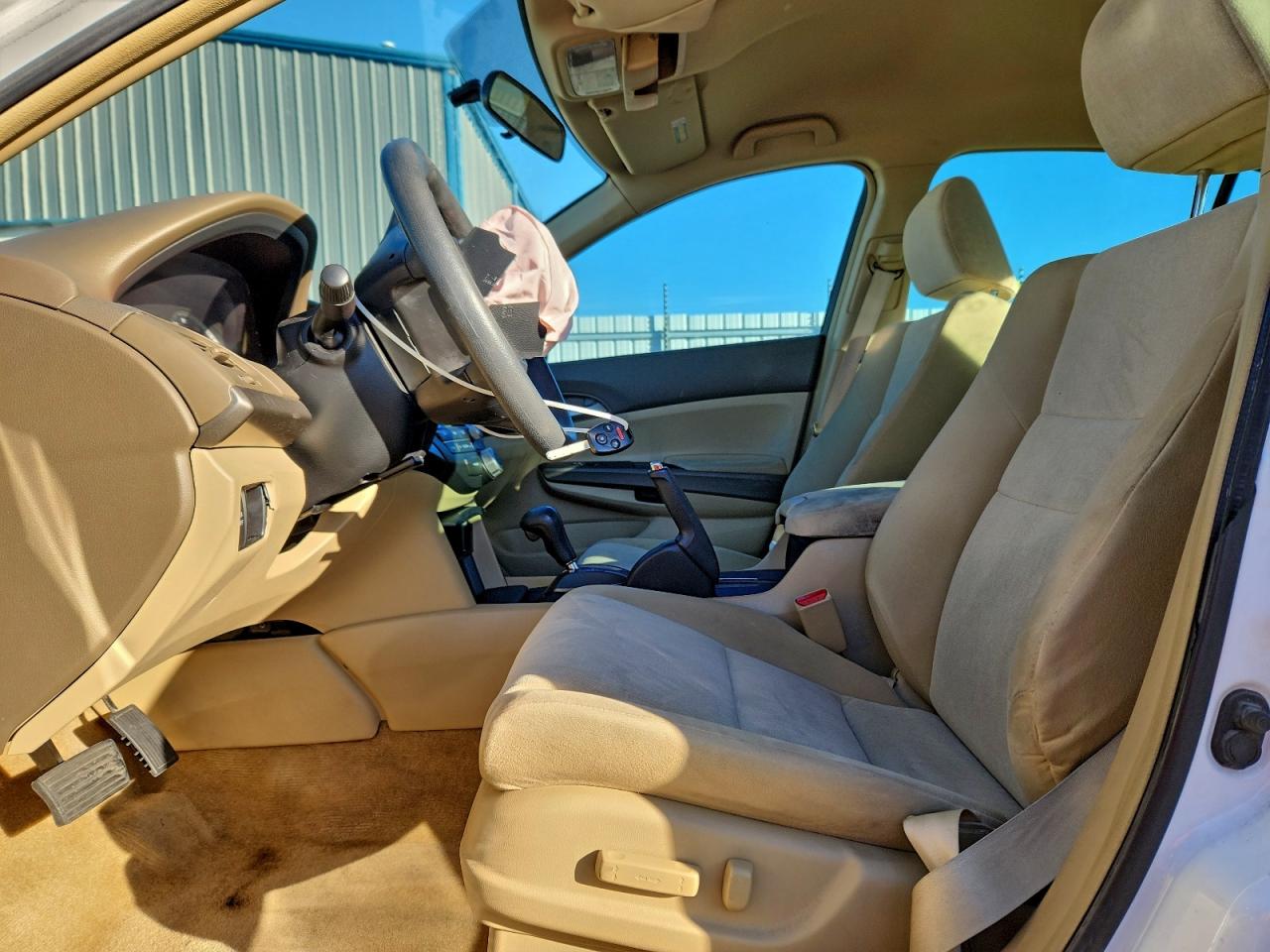 2009 HONDA ACCORD LXP photo 7