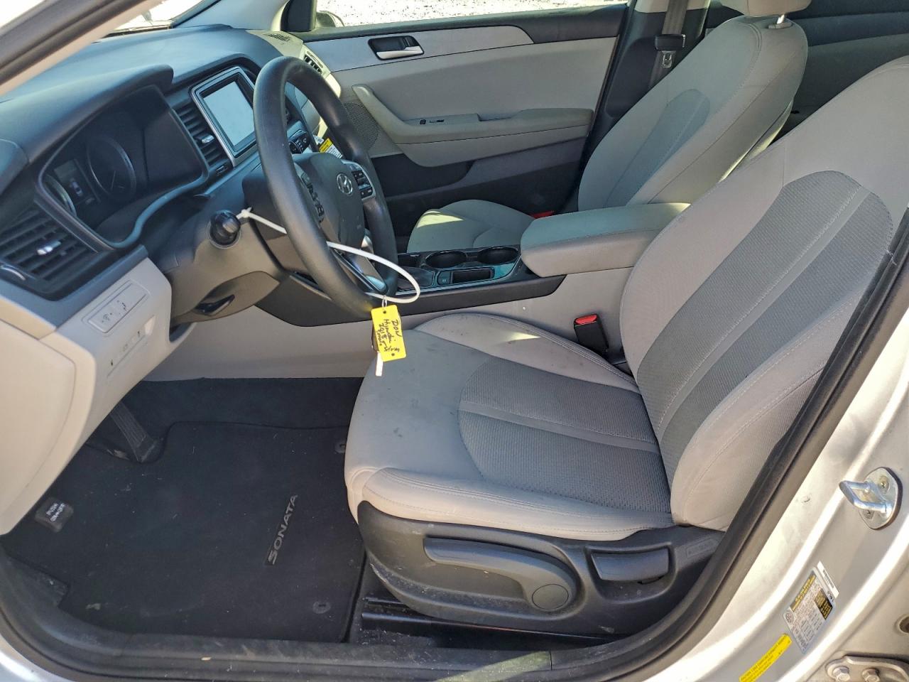 2018 HYUNDAI SONATA SE photo 7