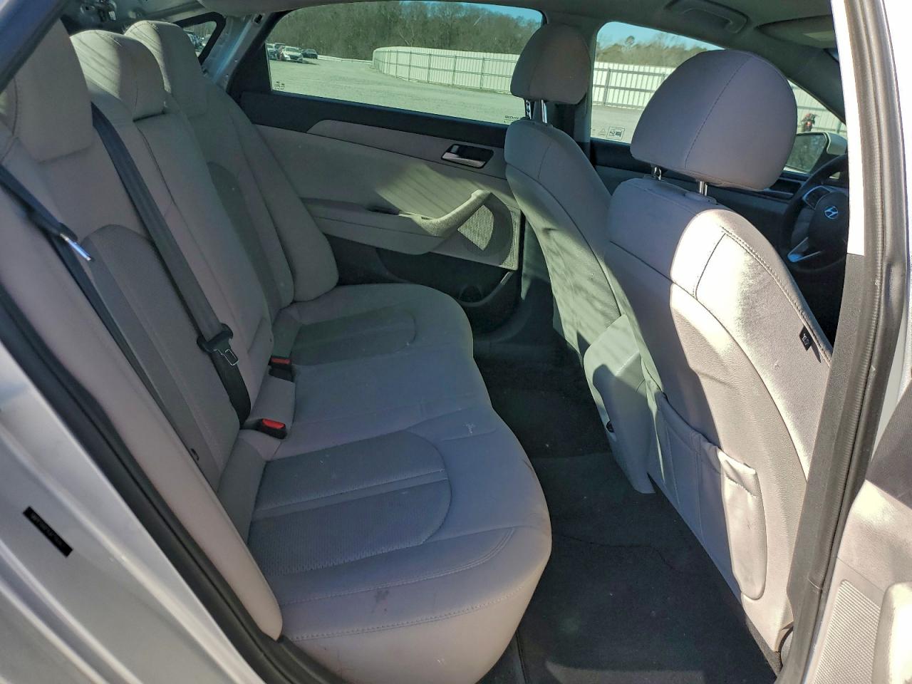 2018 HYUNDAI SONATA SE photo 10