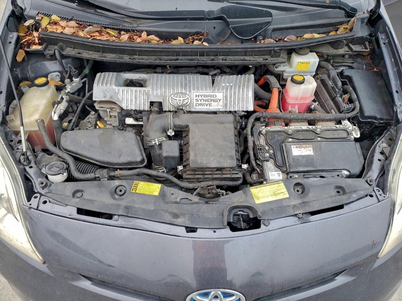 2014 TOYOTA PRIUS photo 11
