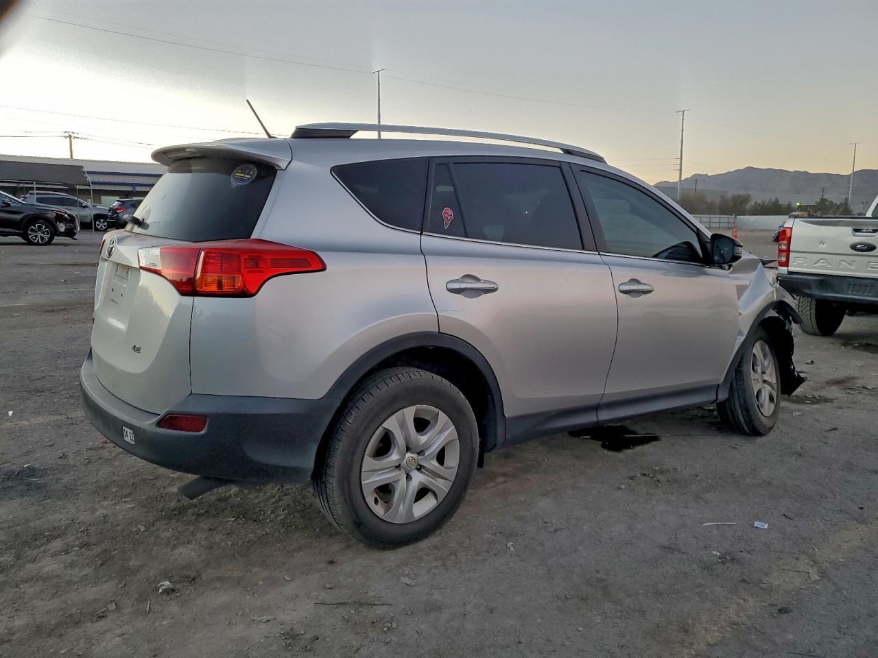 2015 TOYOTA RAV4 LE photo 3