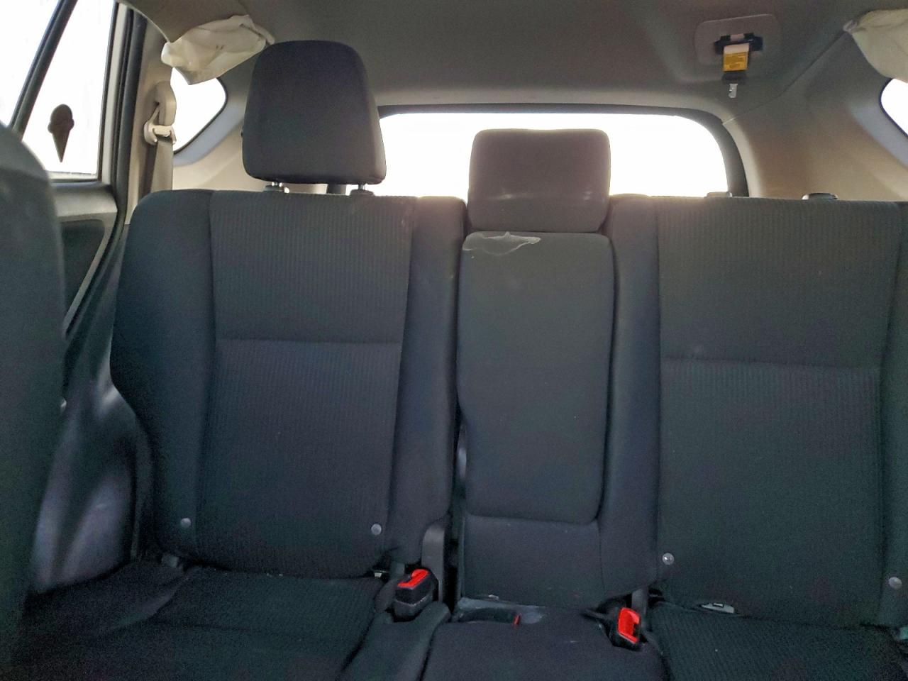 2015 TOYOTA RAV4 LE photo 10
