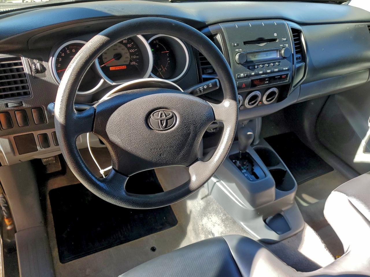2007 TOYOTA TACOMA photo 8