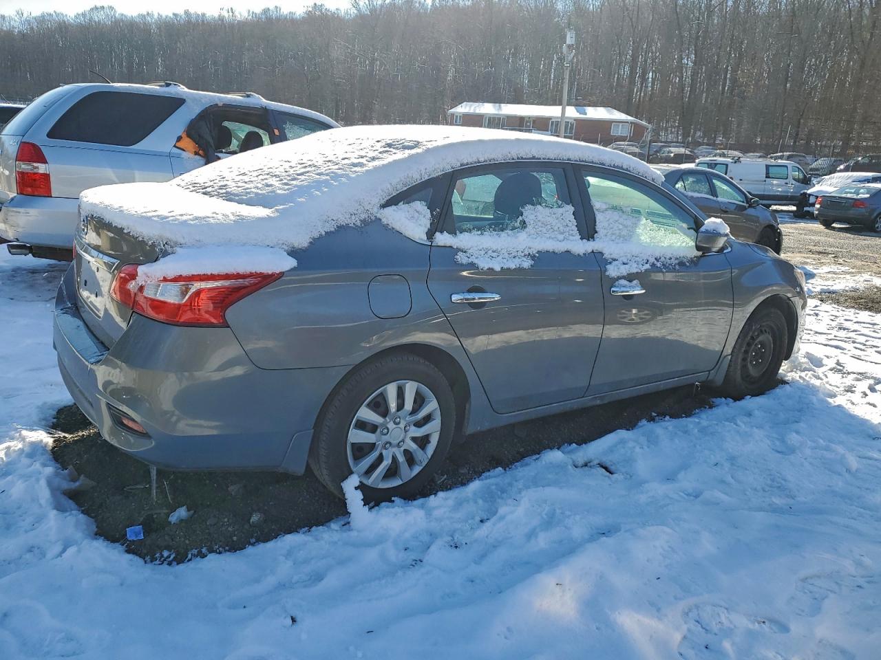2017 NISSAN SENTRA S photo 3