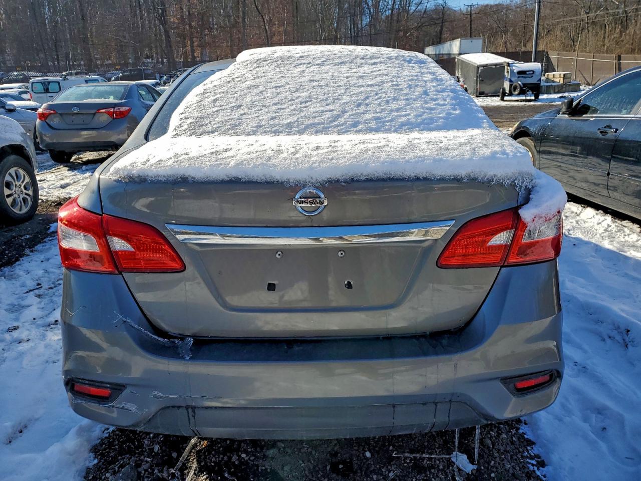 2017 NISSAN SENTRA S photo 6