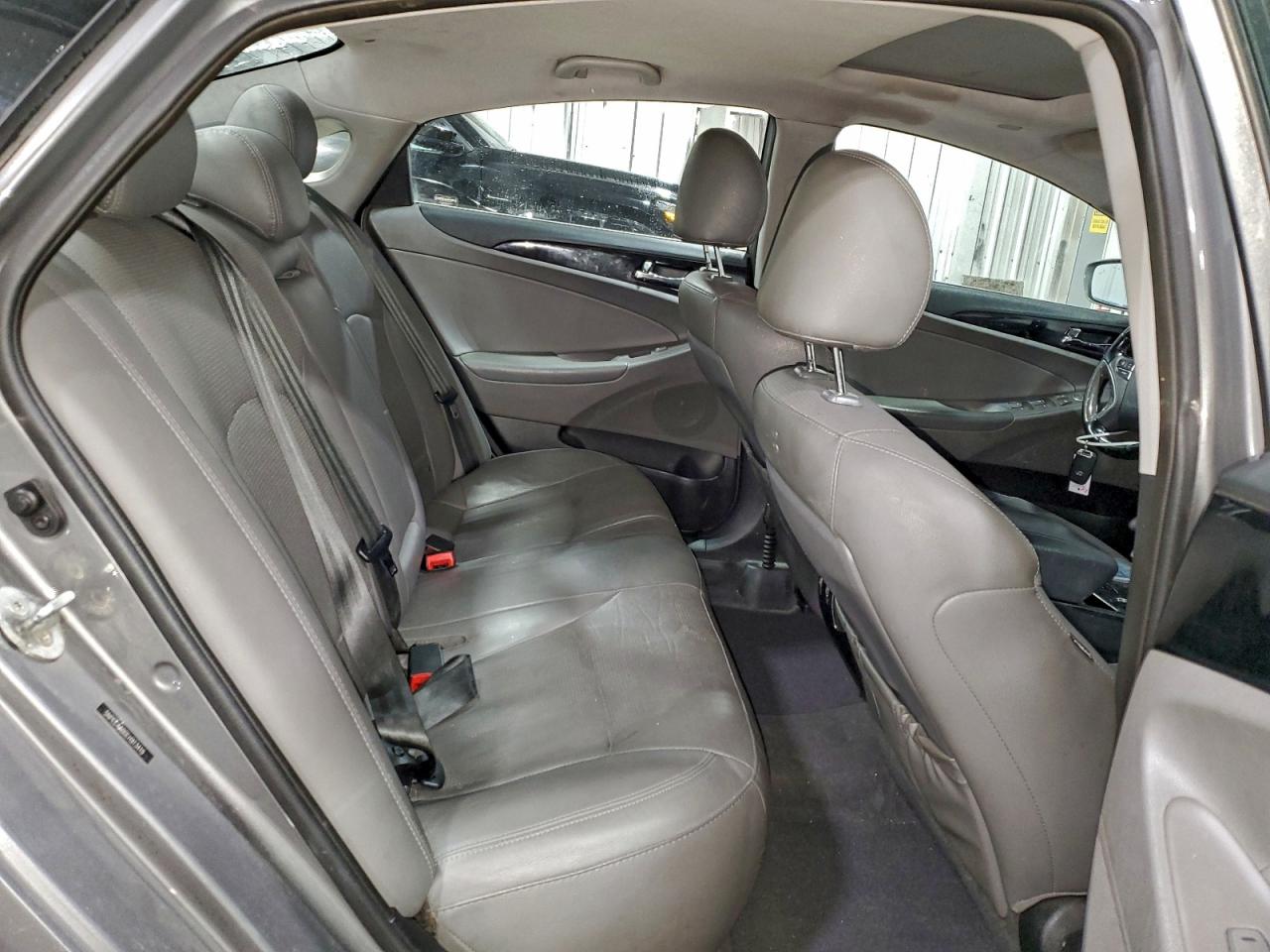 2014 HYUNDAI SONATA SE photo 10