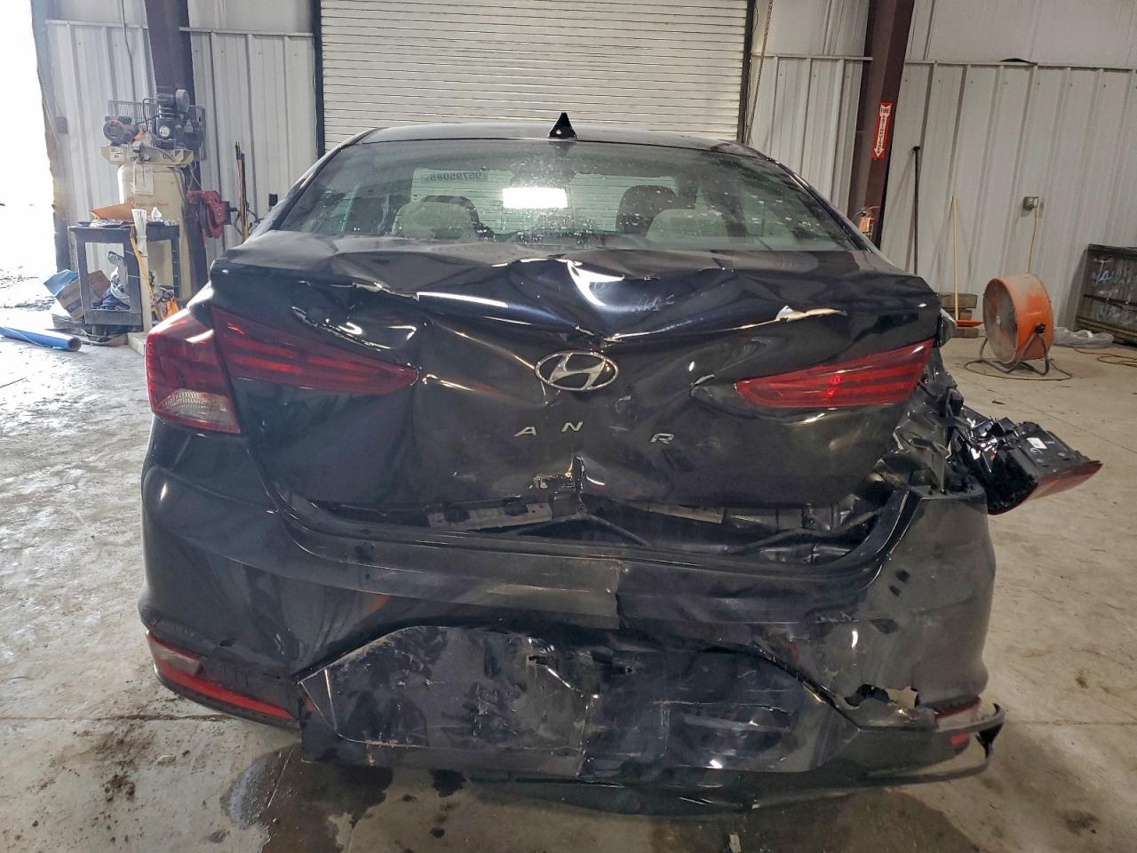 2020 HYUNDAI ELANTRA SEL photo 6