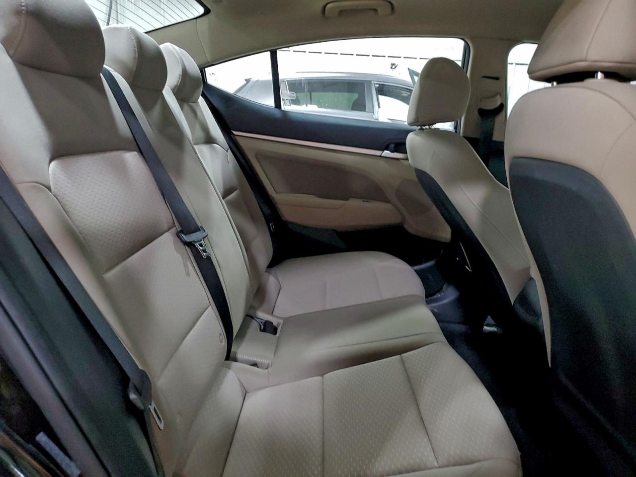 2020 HYUNDAI ELANTRA SEL photo 10