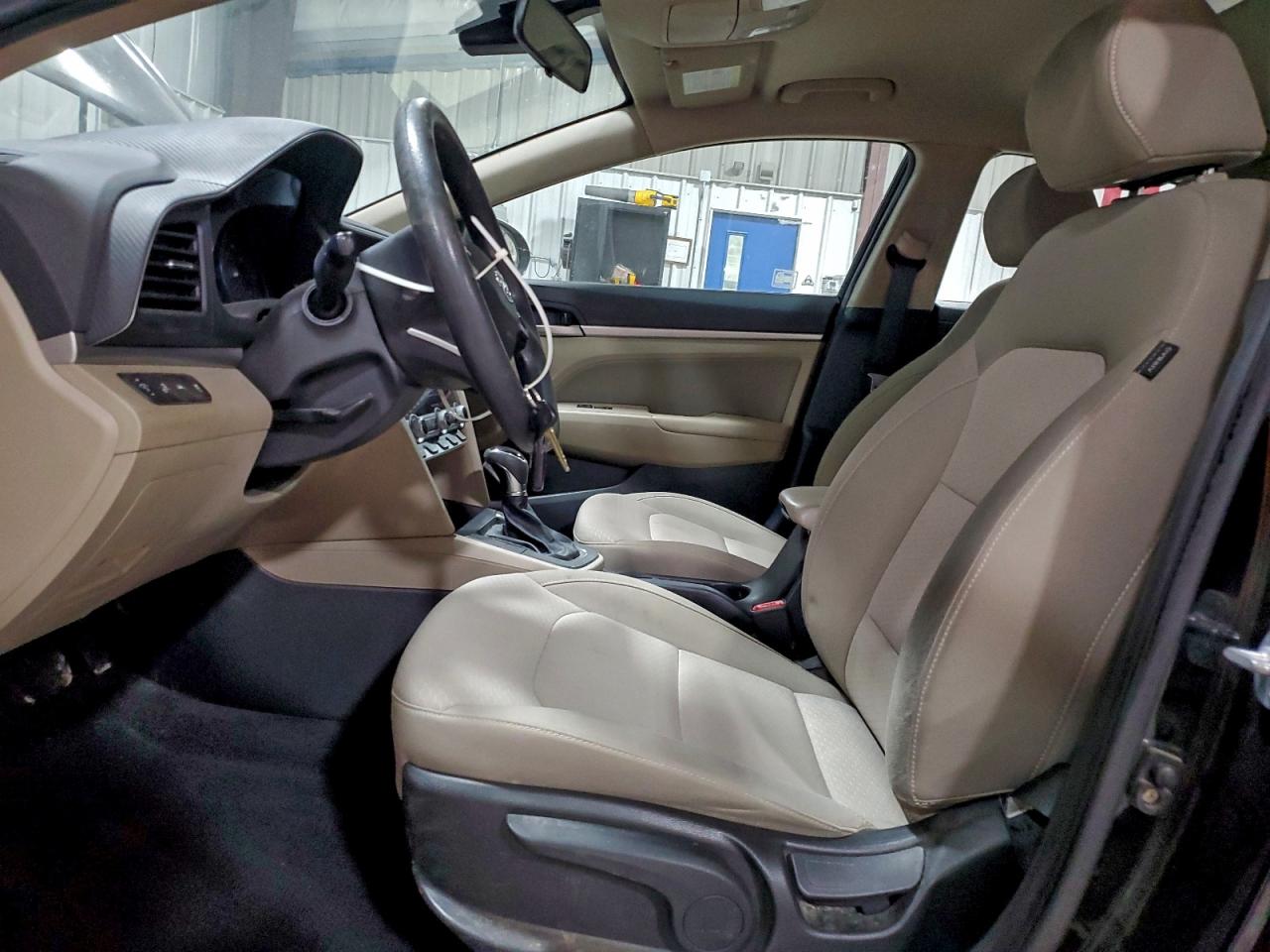 2020 HYUNDAI ELANTRA SEL photo 7