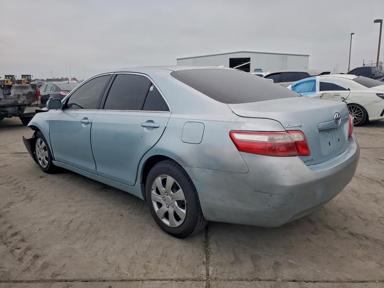 2009 TOYOTA CAMRY BASE photo 2