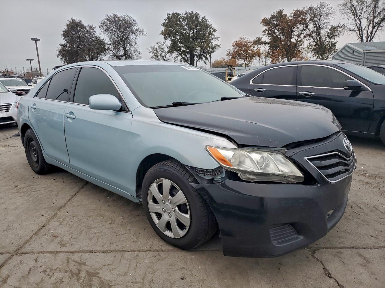 2009 TOYOTA CAMRY BASE photo 4