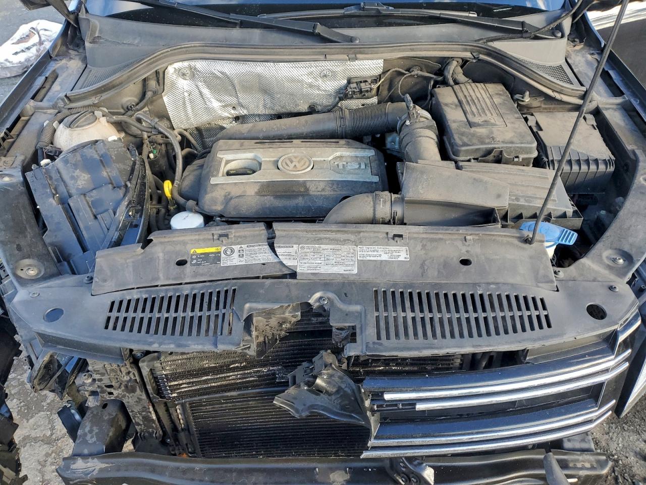 2016 VOLKSWAGEN TIGUAN S photo 12
