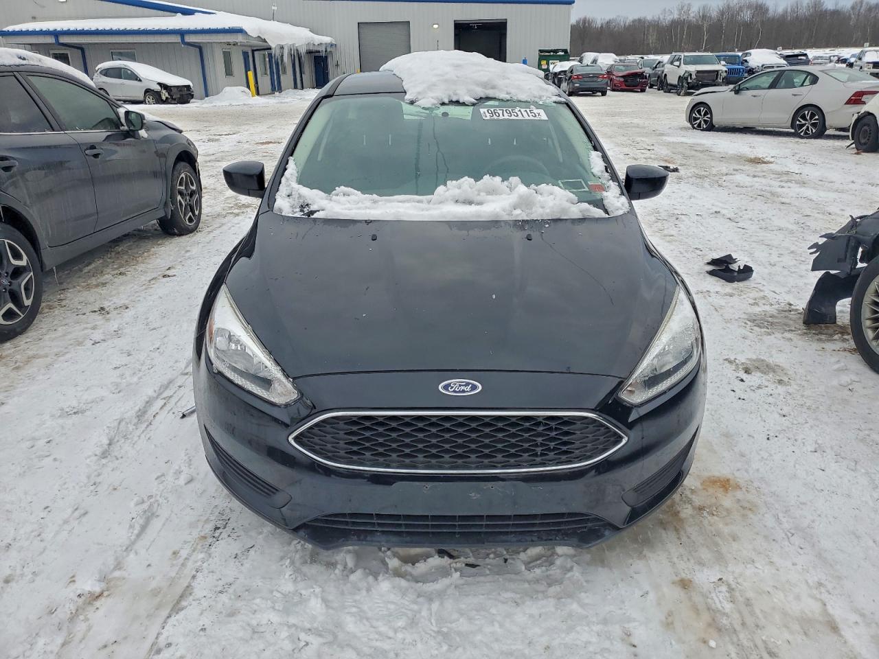 2018 FORD FOCUS SE photo 5