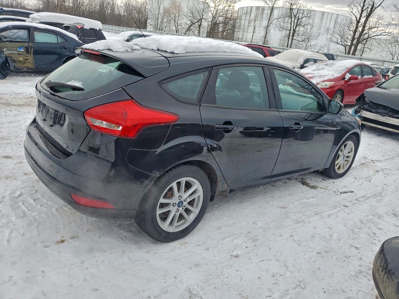 2018 FORD FOCUS SE photo 3