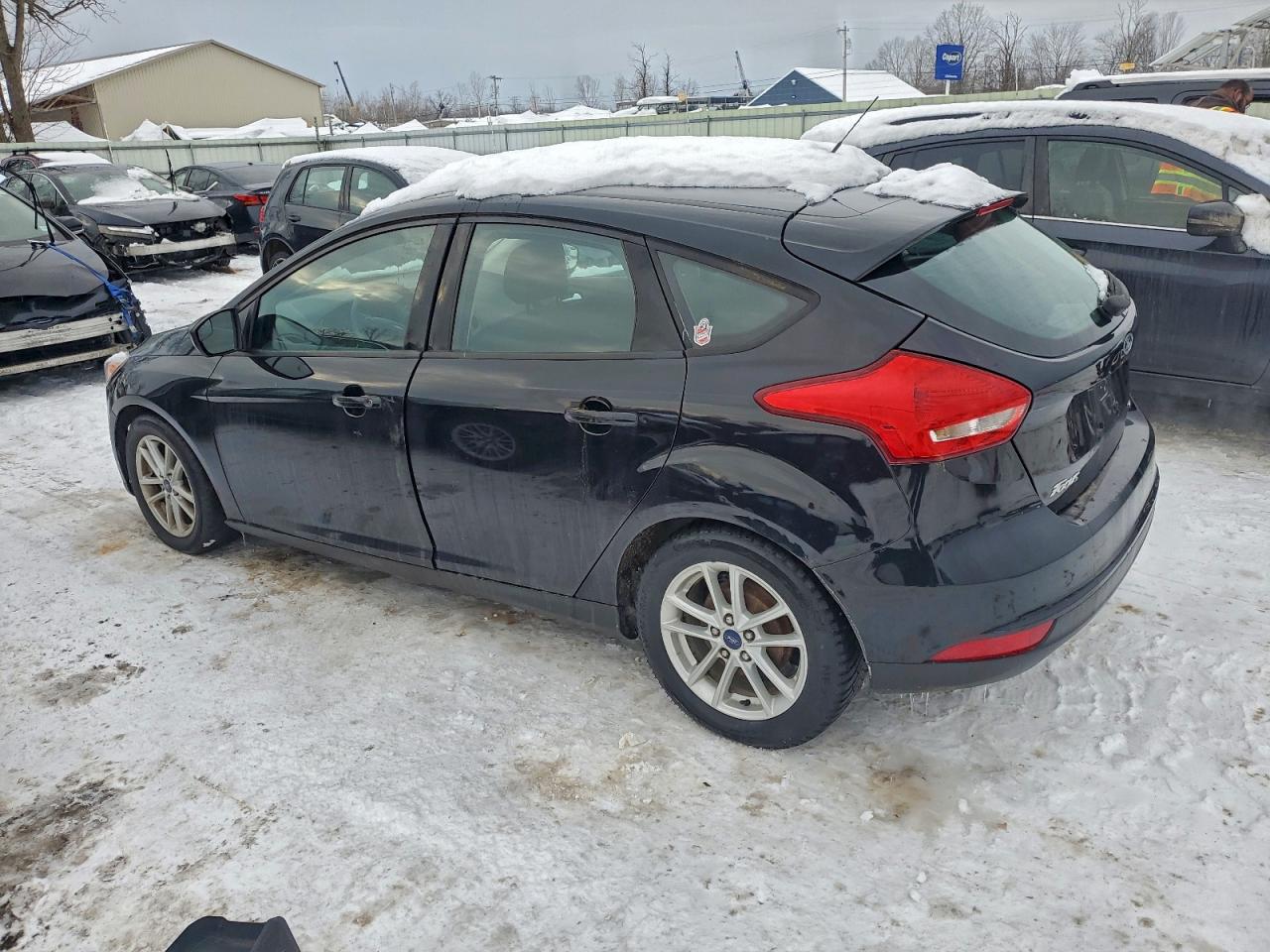 2018 FORD FOCUS SE photo 2