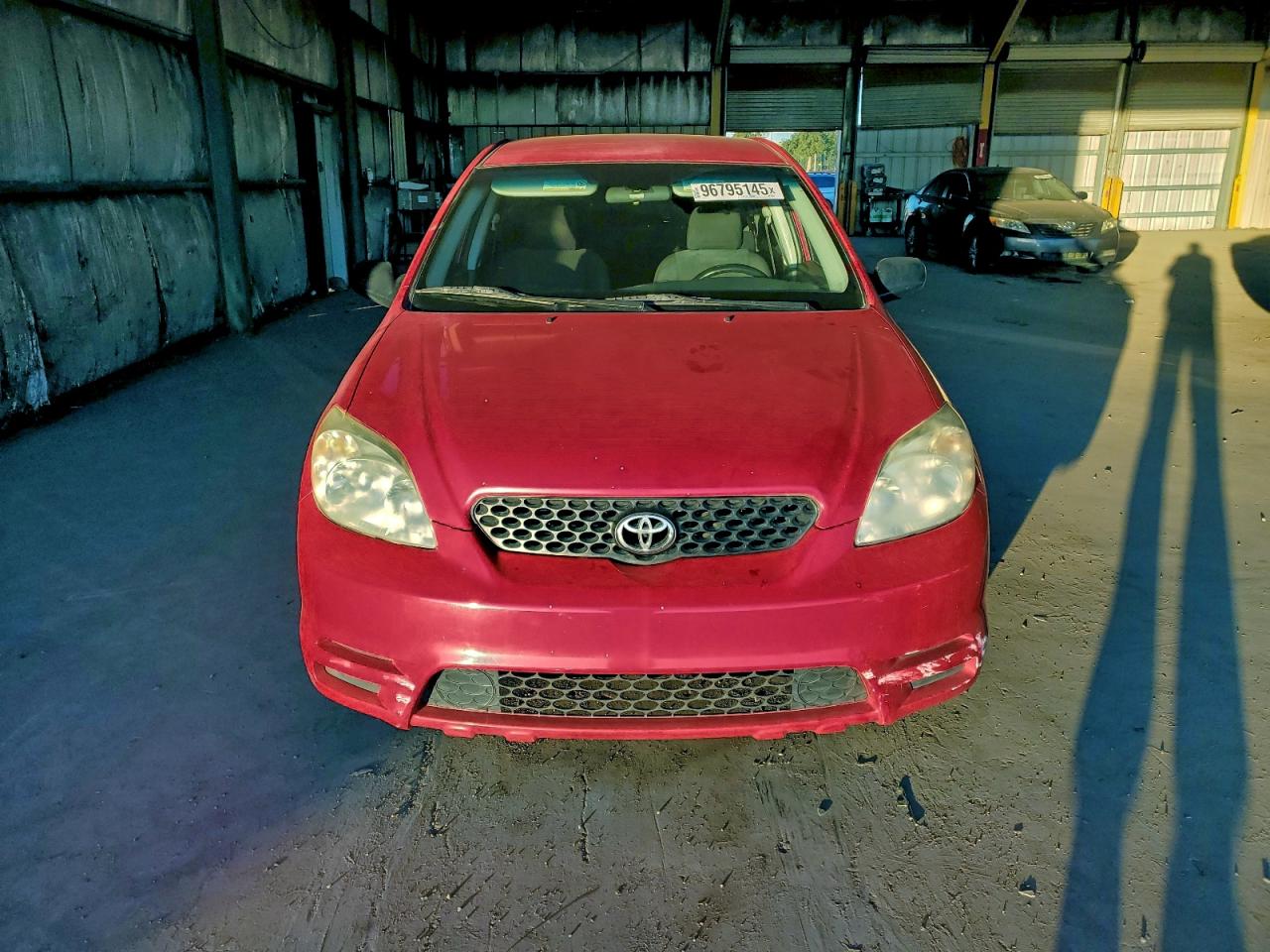 2004 TOYOTA COROLLA MATRIX XR photo 5