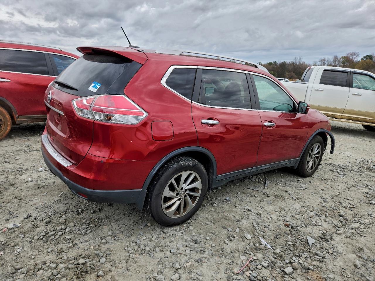 2014 NISSAN ROGUE S photo 3