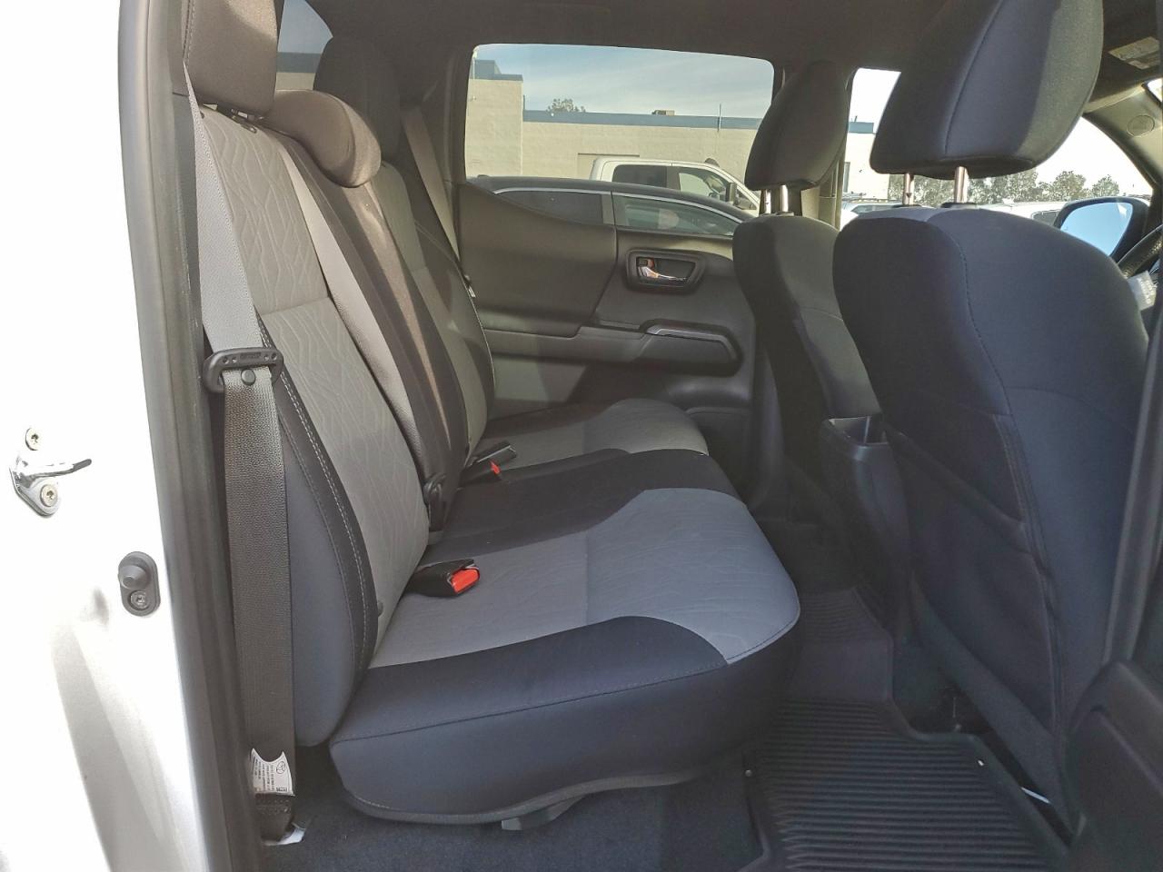 2021 TOYOTA TACOMA DOUBLE CAB photo 10