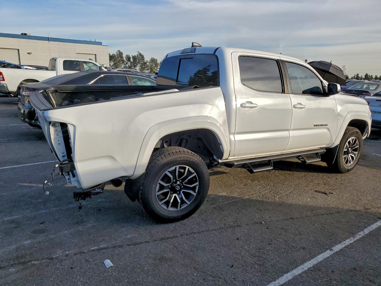 2021 TOYOTA TACOMA DOUBLE CAB photo 3