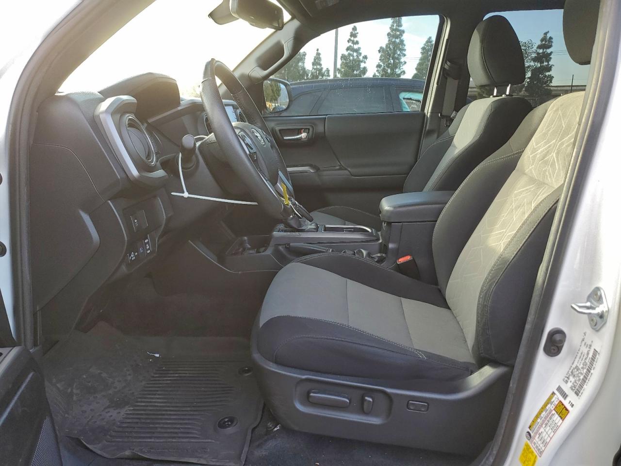 2021 TOYOTA TACOMA DOUBLE CAB photo 7