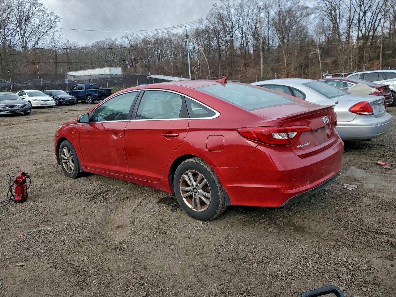 2017 HYUNDAI SONATA SE photo 2