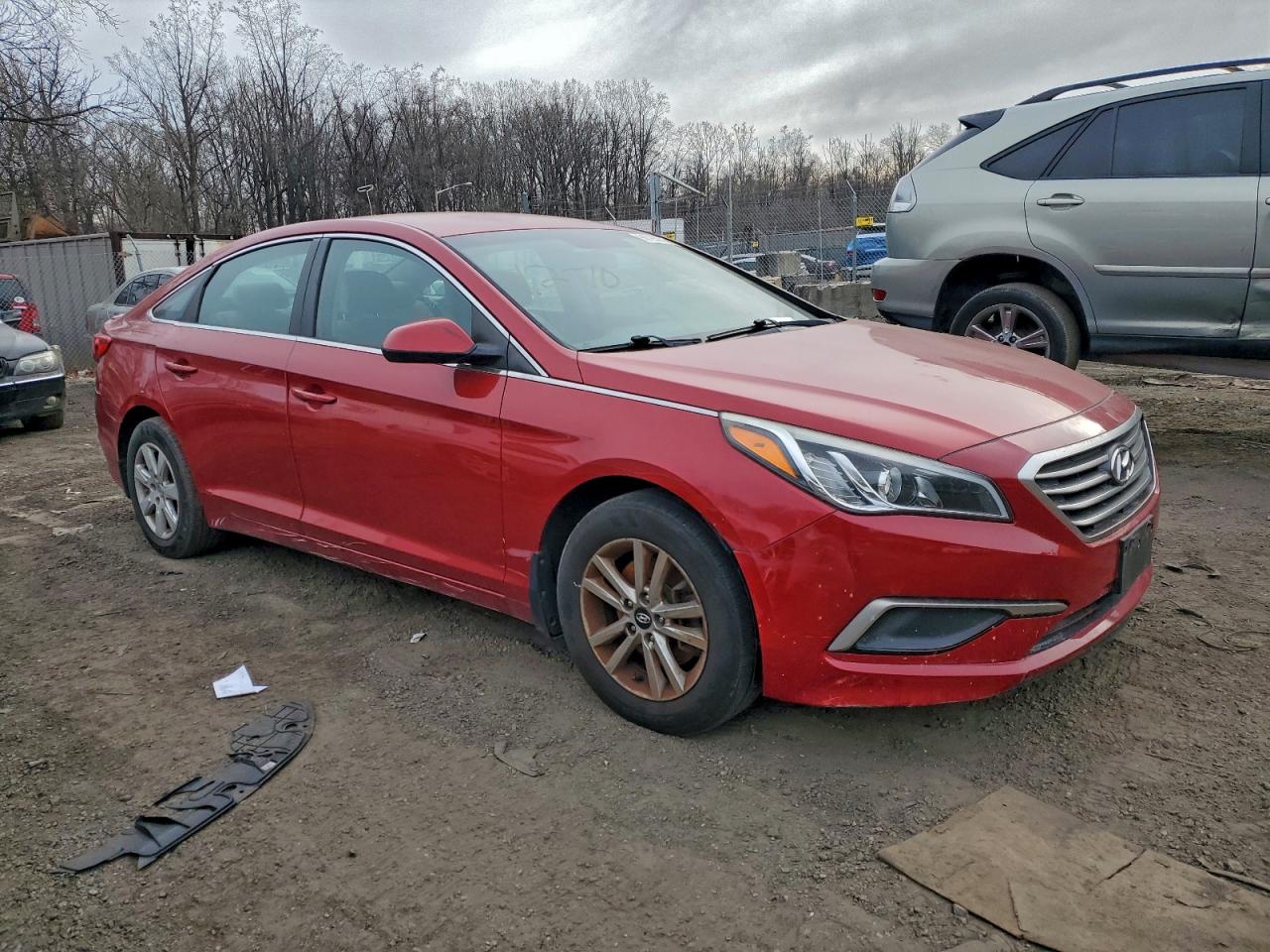 2017 HYUNDAI SONATA SE photo 4