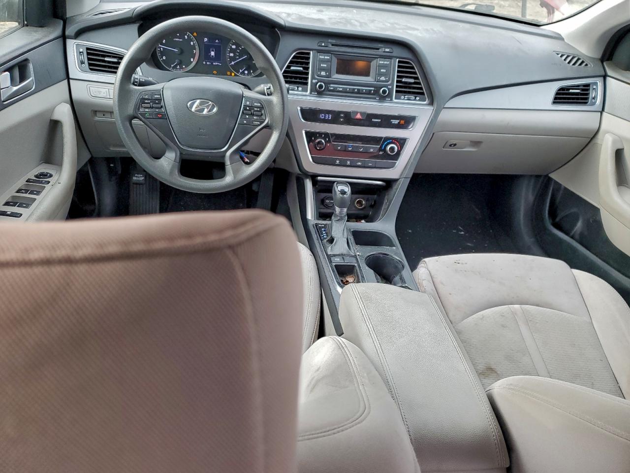 2017 HYUNDAI SONATA SE photo 8