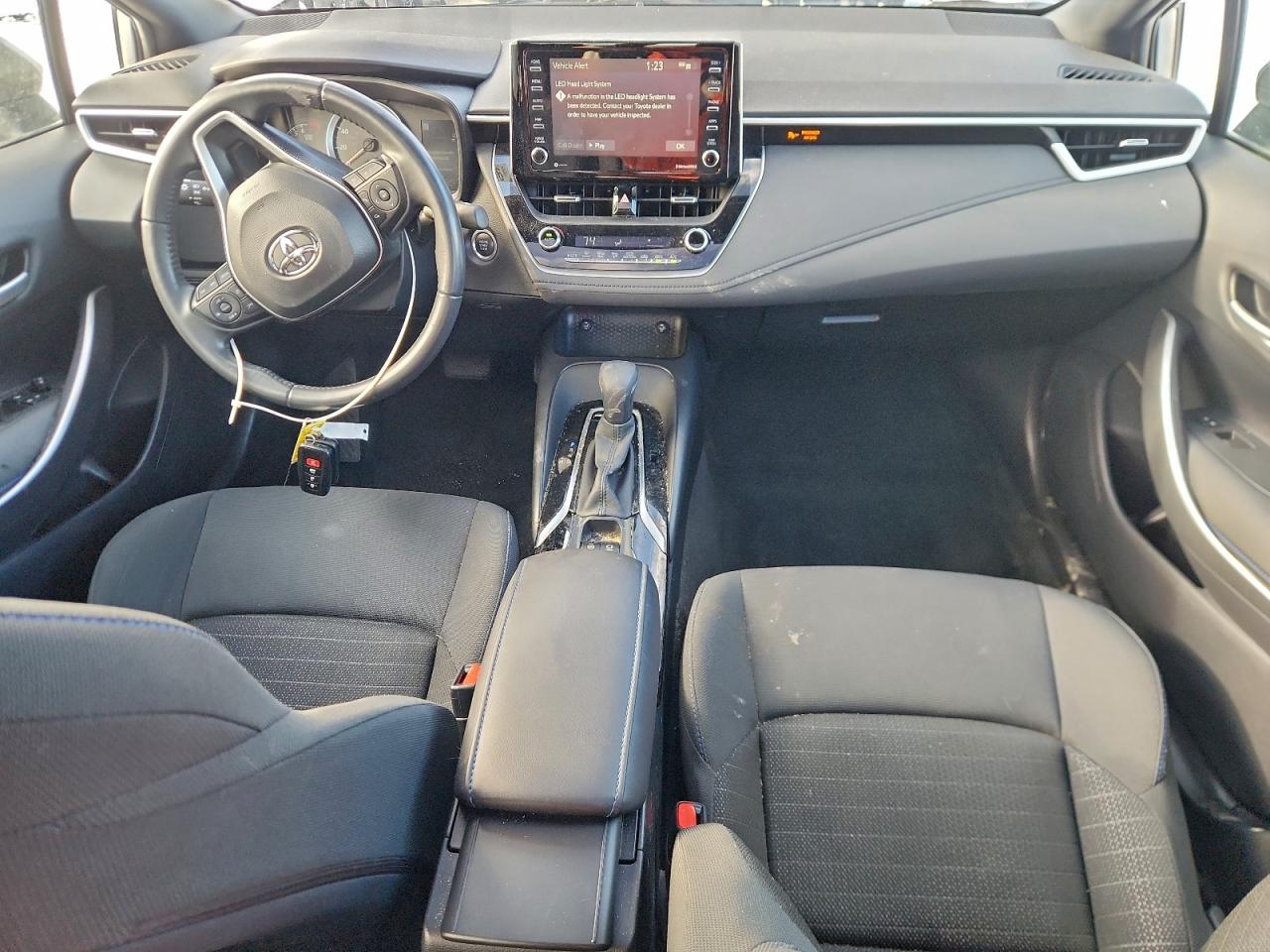 2021 TOYOTA COROLLA SE photo 8