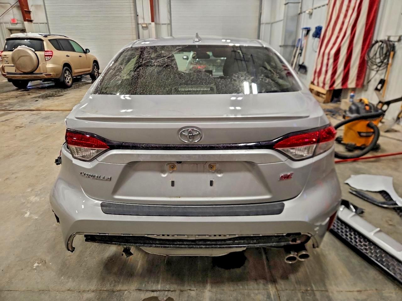 2021 TOYOTA COROLLA SE photo 6
