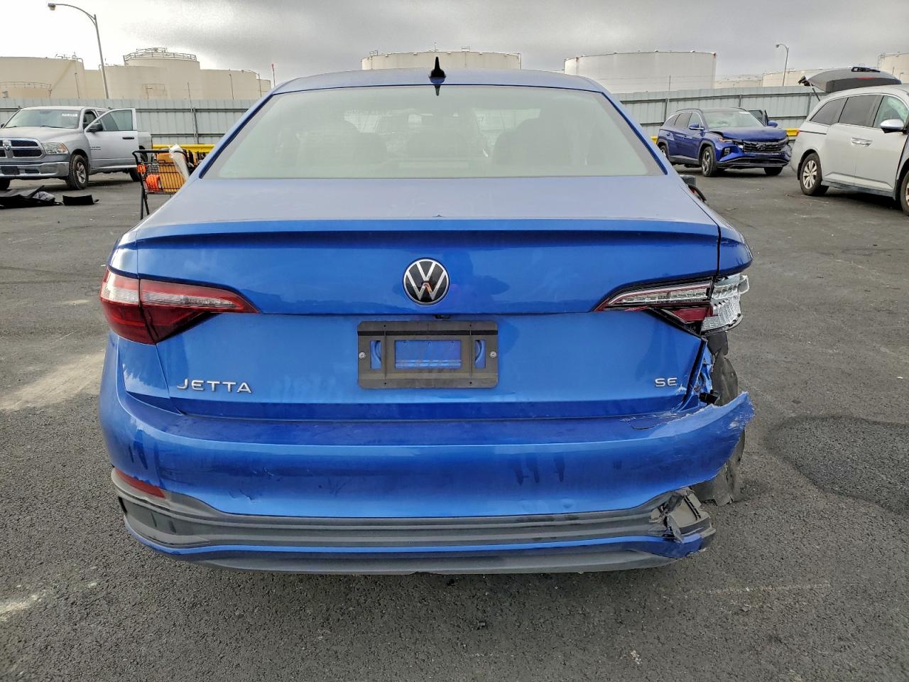 2024 VOLKSWAGEN JETTA SE photo 6
