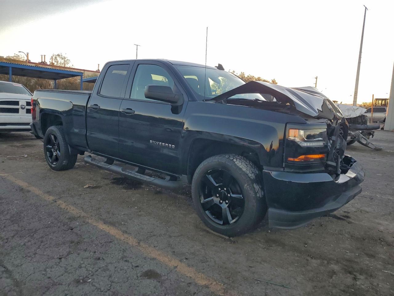 2016 CHEVROLET SILVERADO C1500 photo 7
