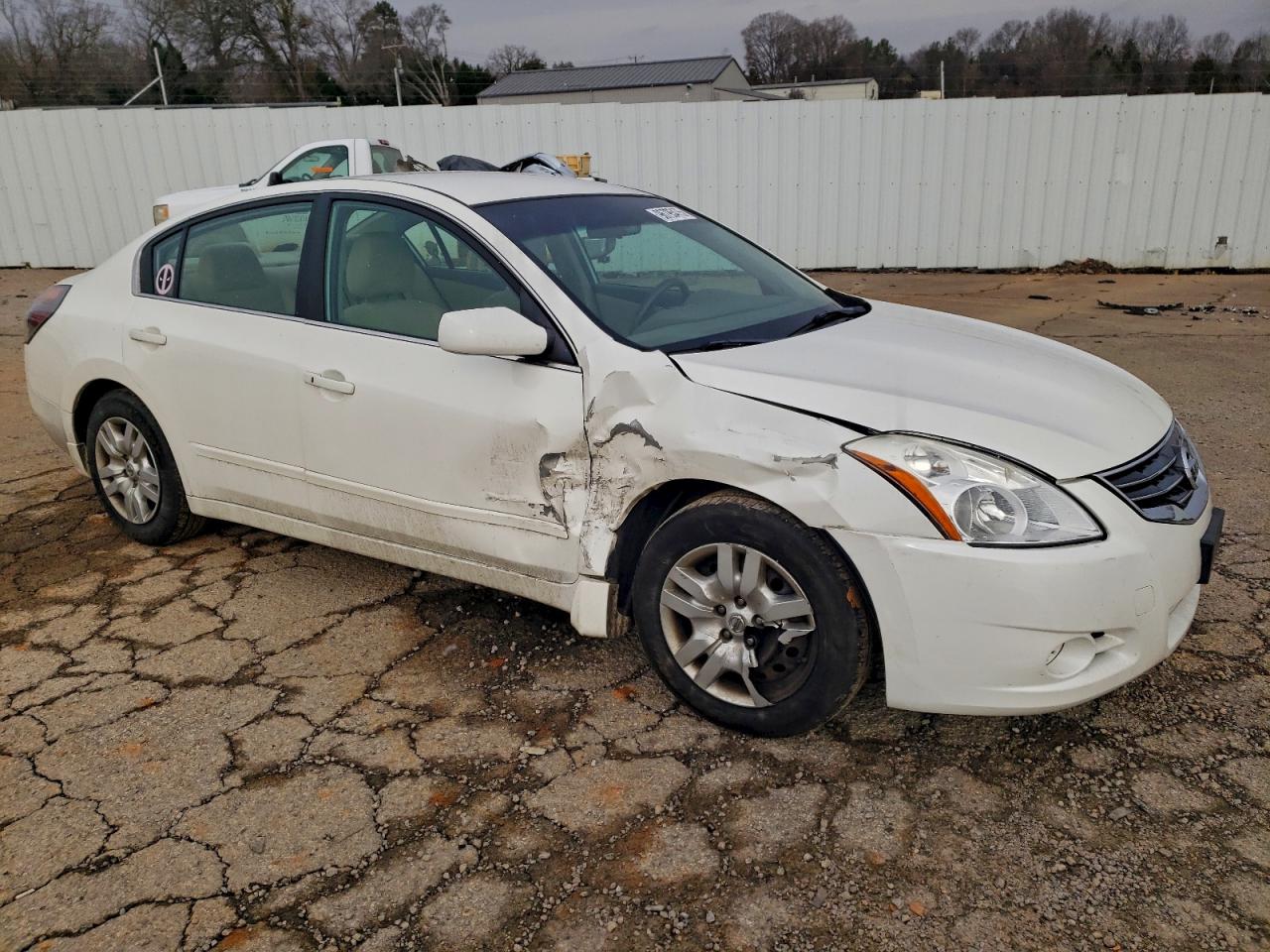 2011 NISSAN ALTIMA BASE photo 4