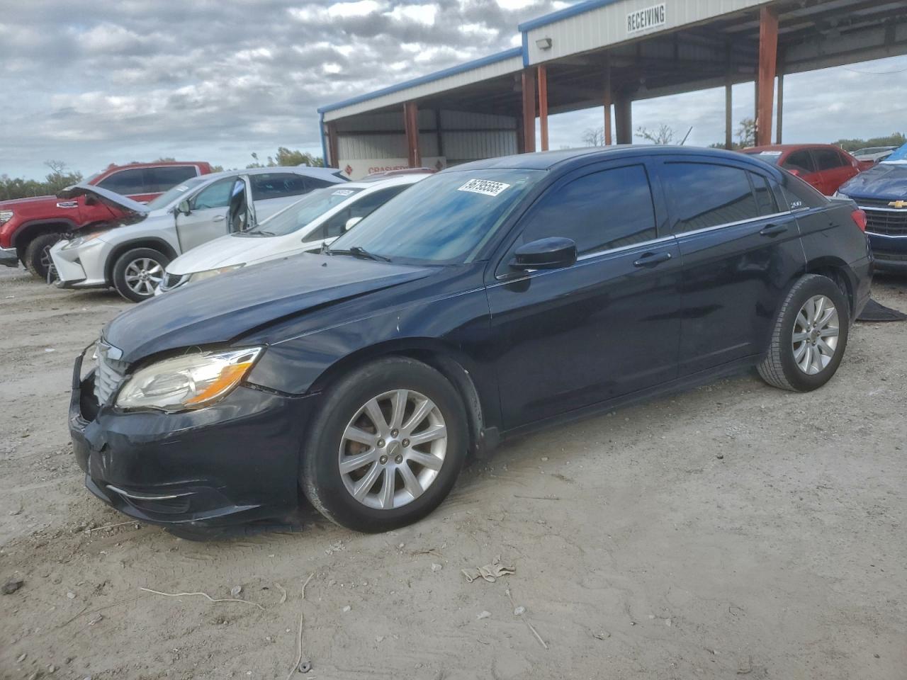 2013 CHRYSLER 200