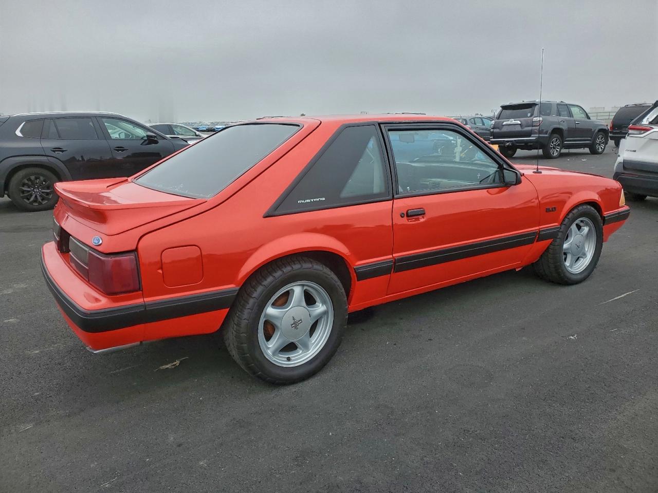 1990 FORD MUSTANG LX photo 3