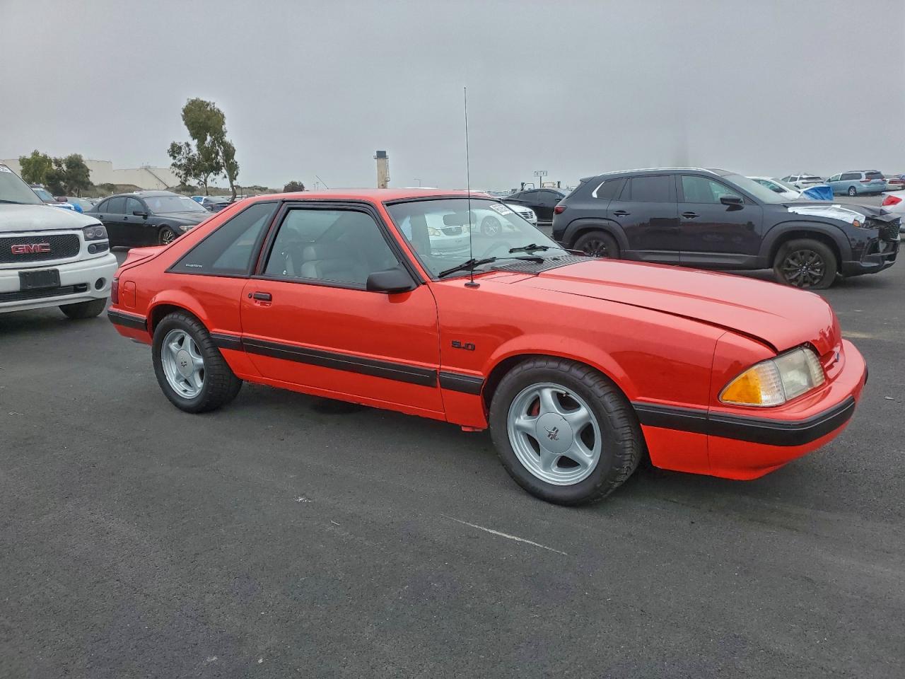 1990 FORD MUSTANG LX photo 4