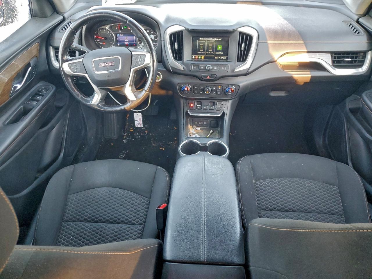 2019 GMC TERRAIN SLE photo 8