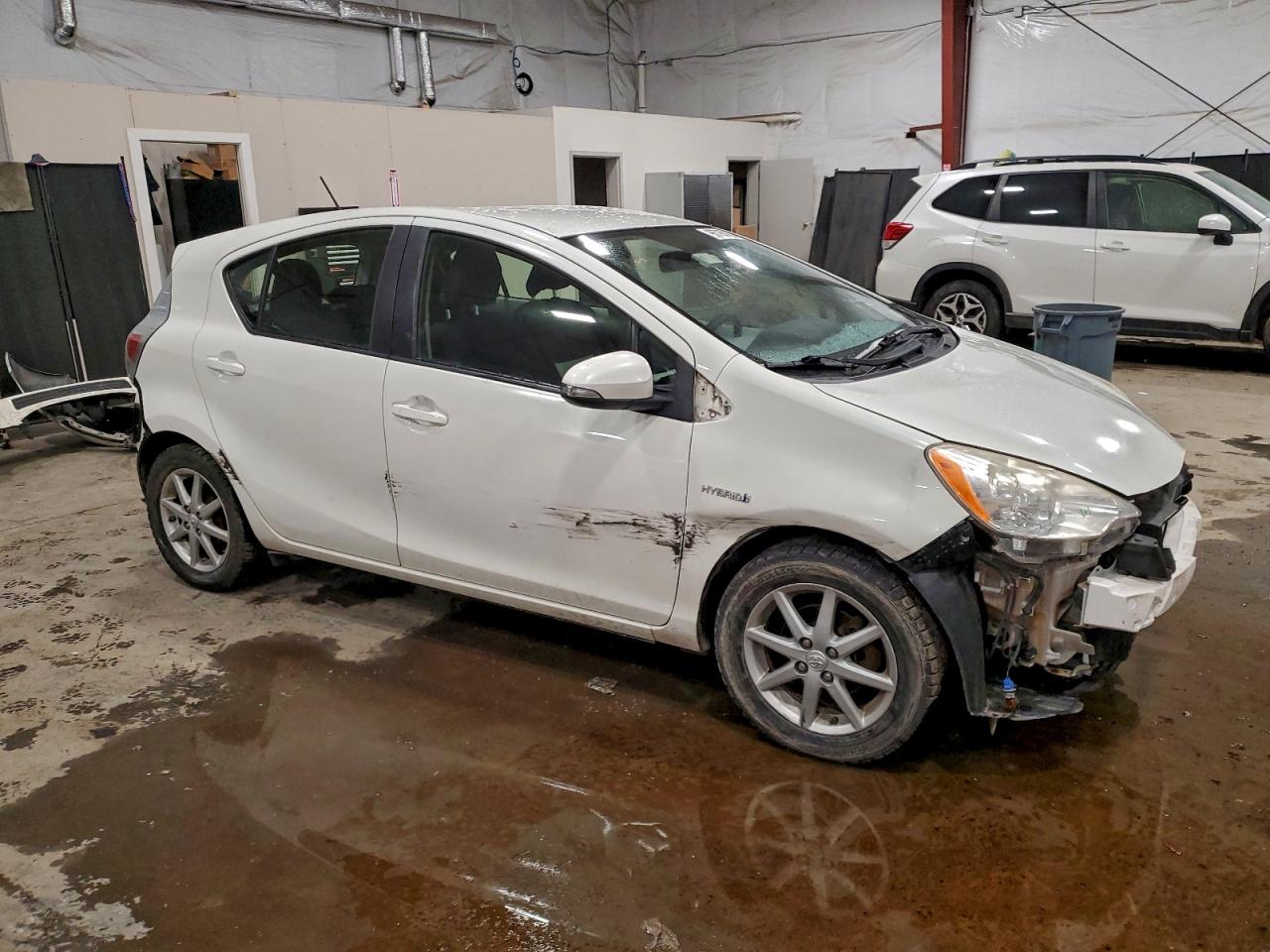 2012 TOYOTA PRIUS C photo 4