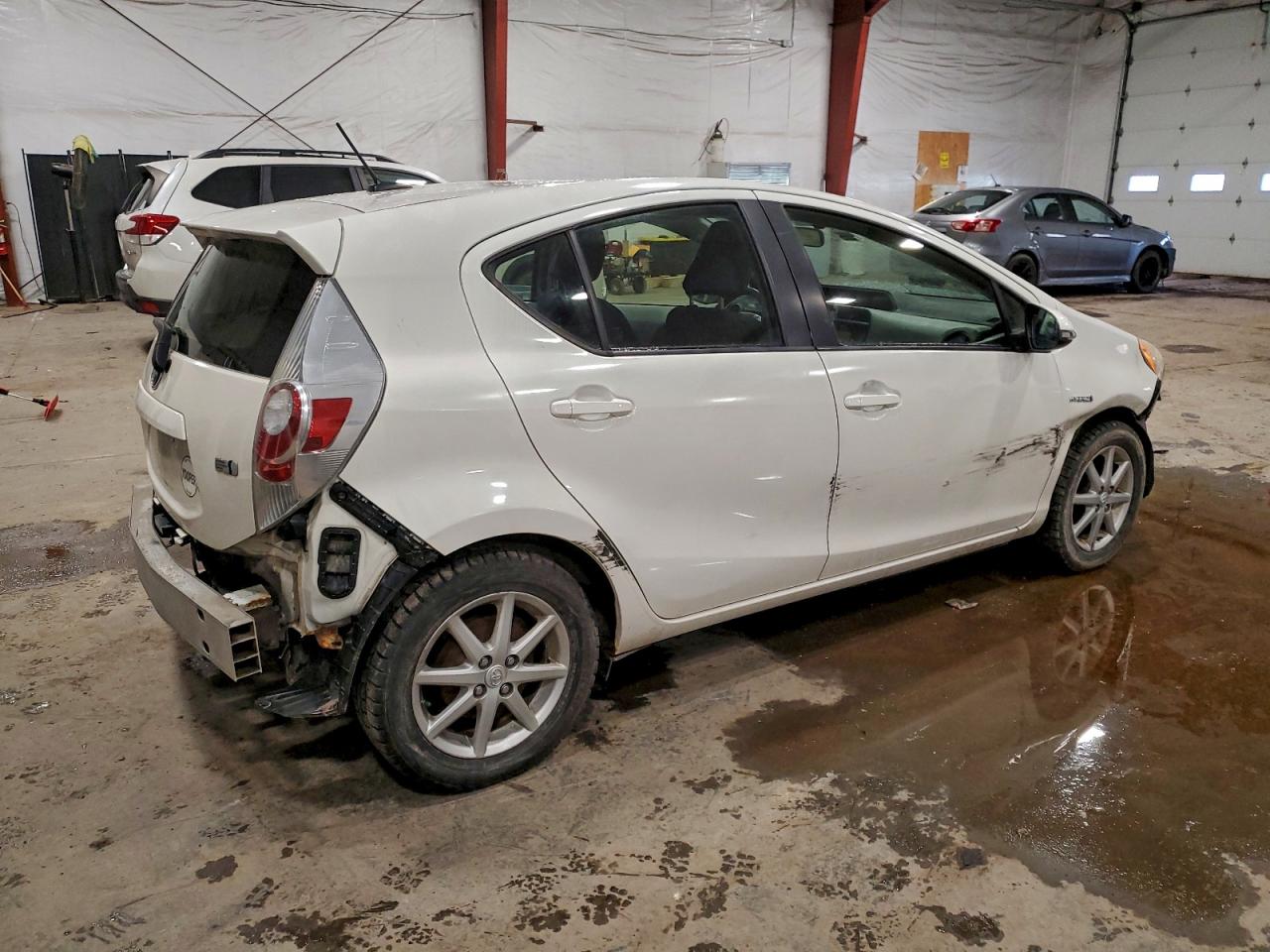 2012 TOYOTA PRIUS C photo 3