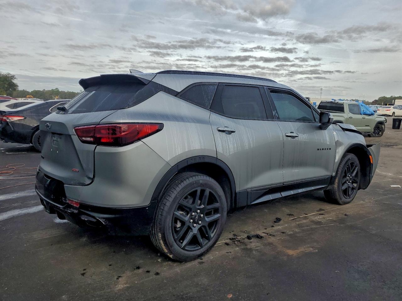 2025 CHEVROLET BLAZER RS photo 3
