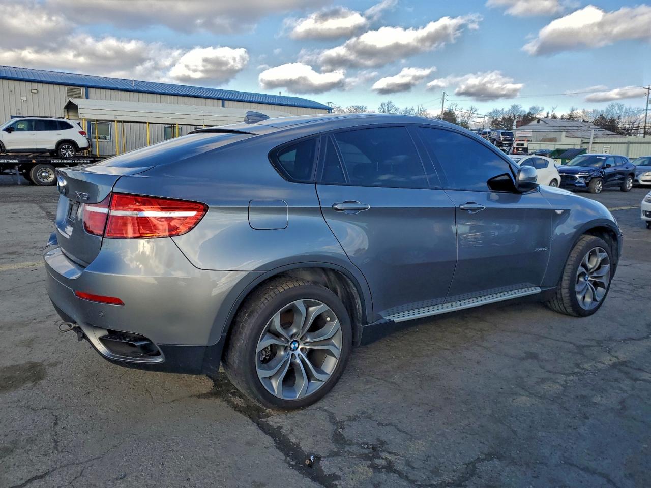 2014 BMW X6 XDRIVE50I photo 3
