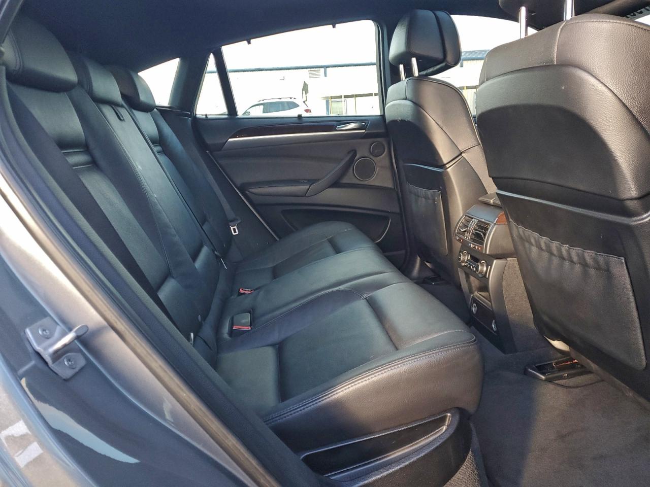 2014 BMW X6 XDRIVE50I photo 11