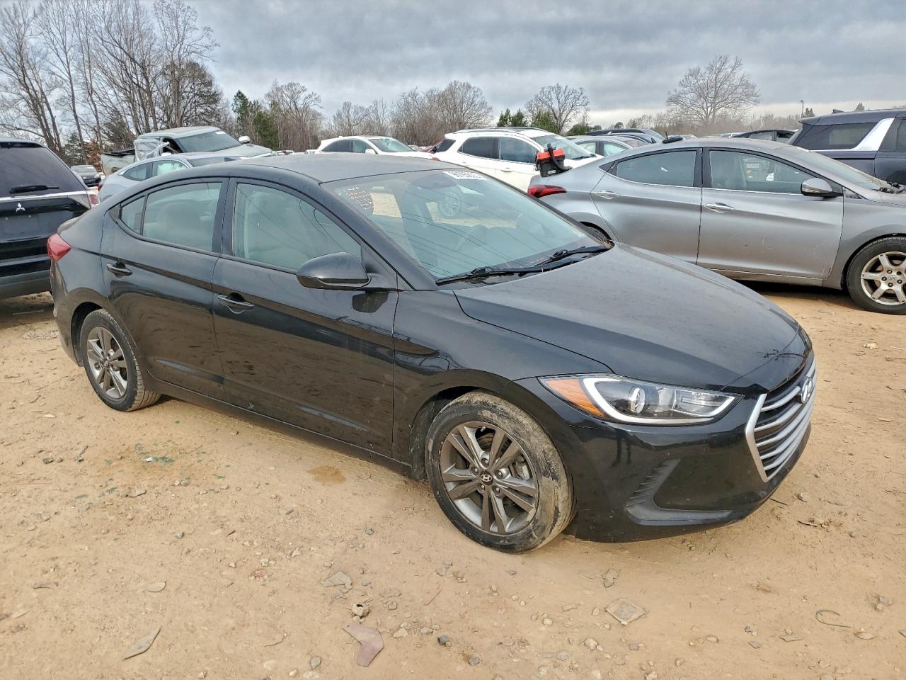 2017 HYUNDAI ELANTRA SE photo 4