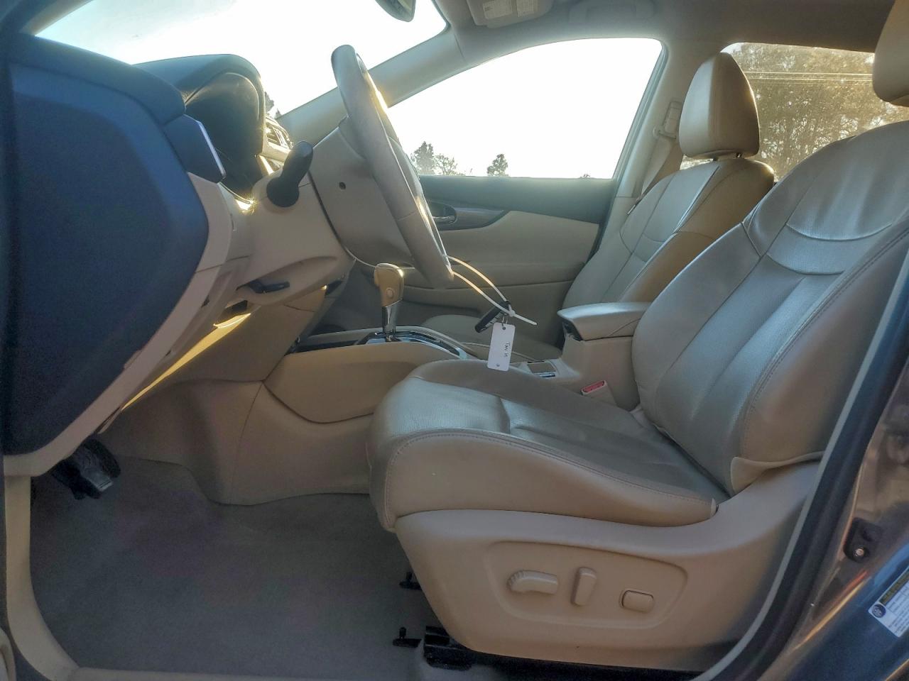 2014 NISSAN ROGUE S photo 7