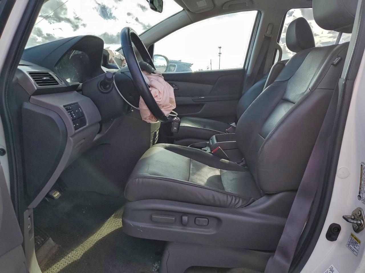 2016 HONDA ODYSSEY TOURING photo 19