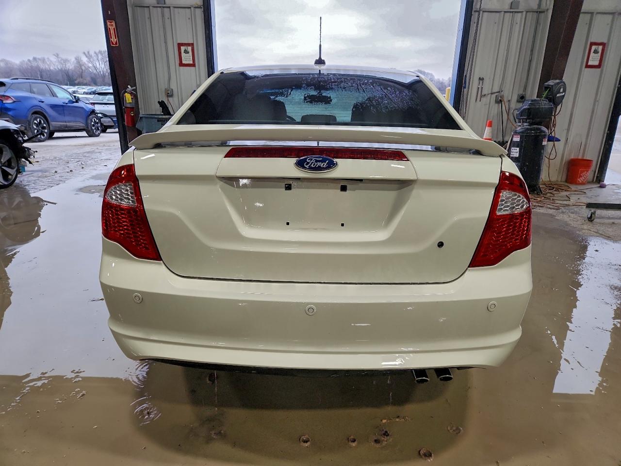2011 FORD FUSION SE photo 6