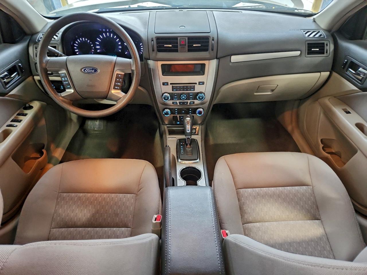 2011 FORD FUSION SE photo 8