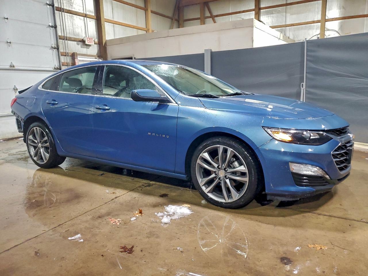 2025 CHEVROLET MALIBU LT photo 4